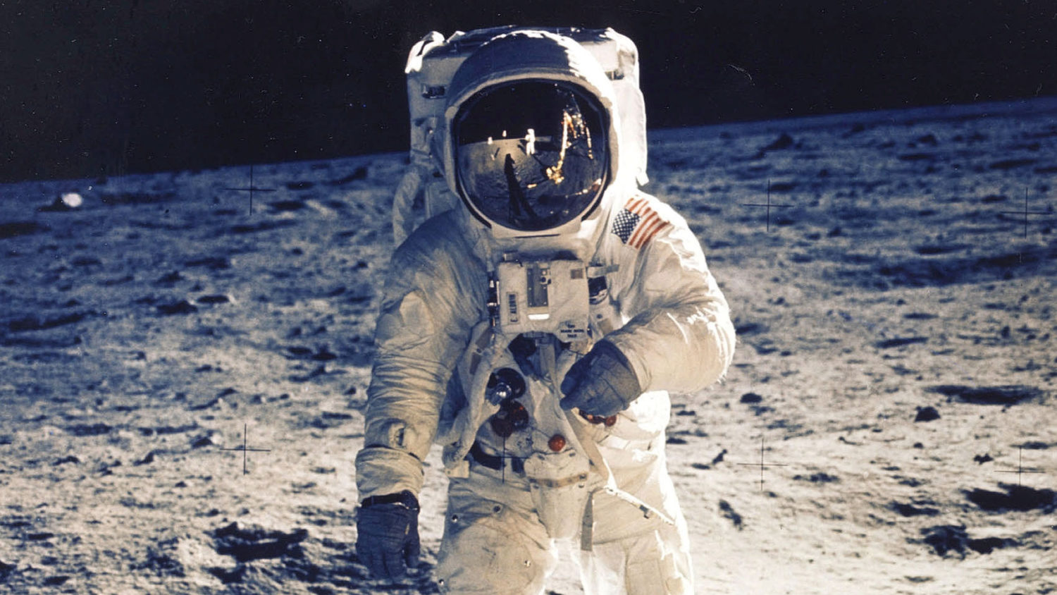 1969 ASTRONAUT
BE@RBRICK 100％ & 400％ One Giant Leap' Explores The Herculean Effort Behind The 1969 Moon