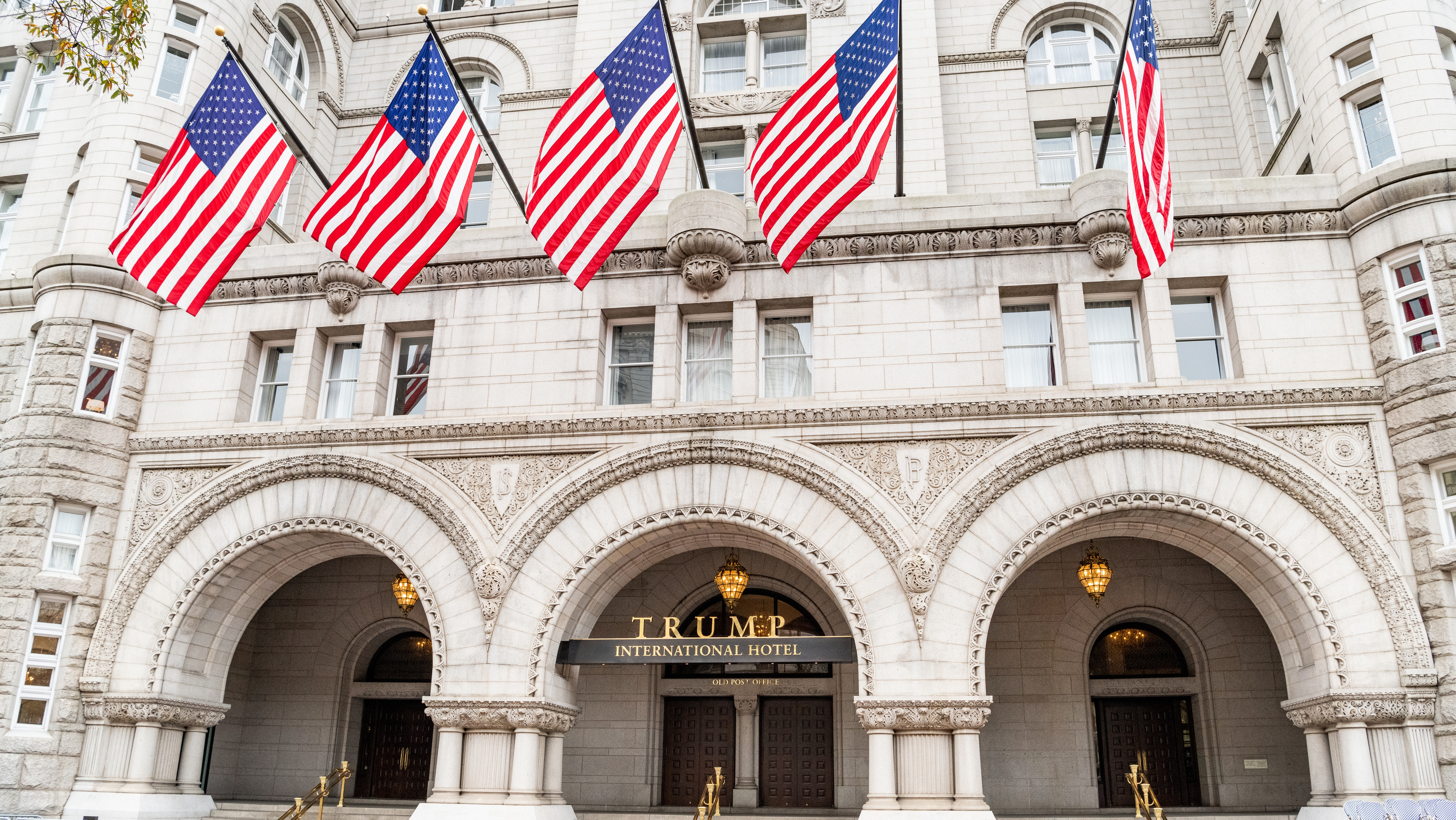Https Wamu Org Story 19 12 11 Nude Pin Up Style Portrait Of Emiliano Zapata Sparks Protests In Mexico City 2019 12 12t02 35 18z Https Wamu Org Wp Content Uploads 2019 12 Ap 19345852273301 Wide