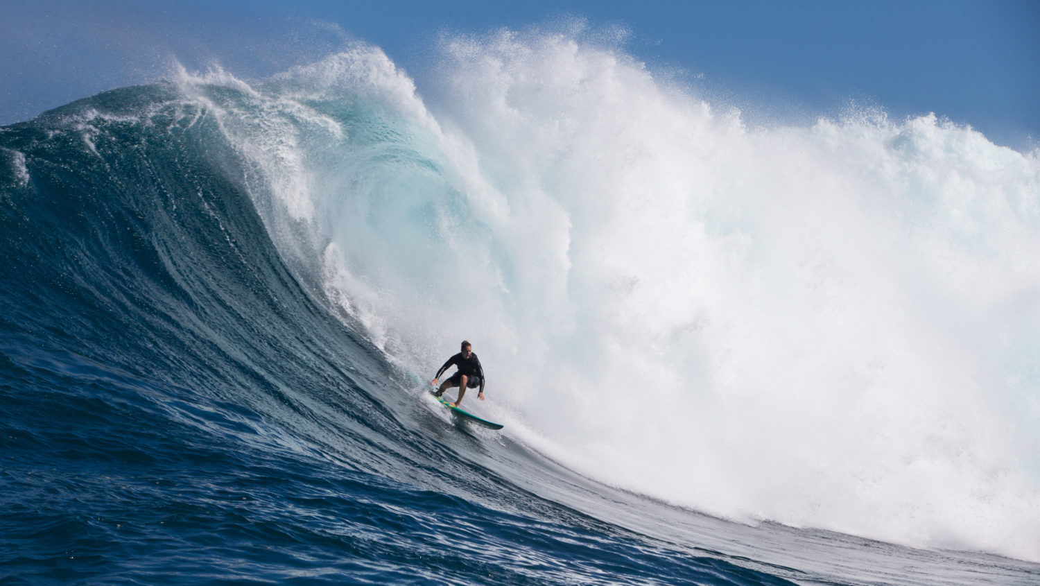 Need A Day At The Beach? Tag Along With Big Wave Photographer
