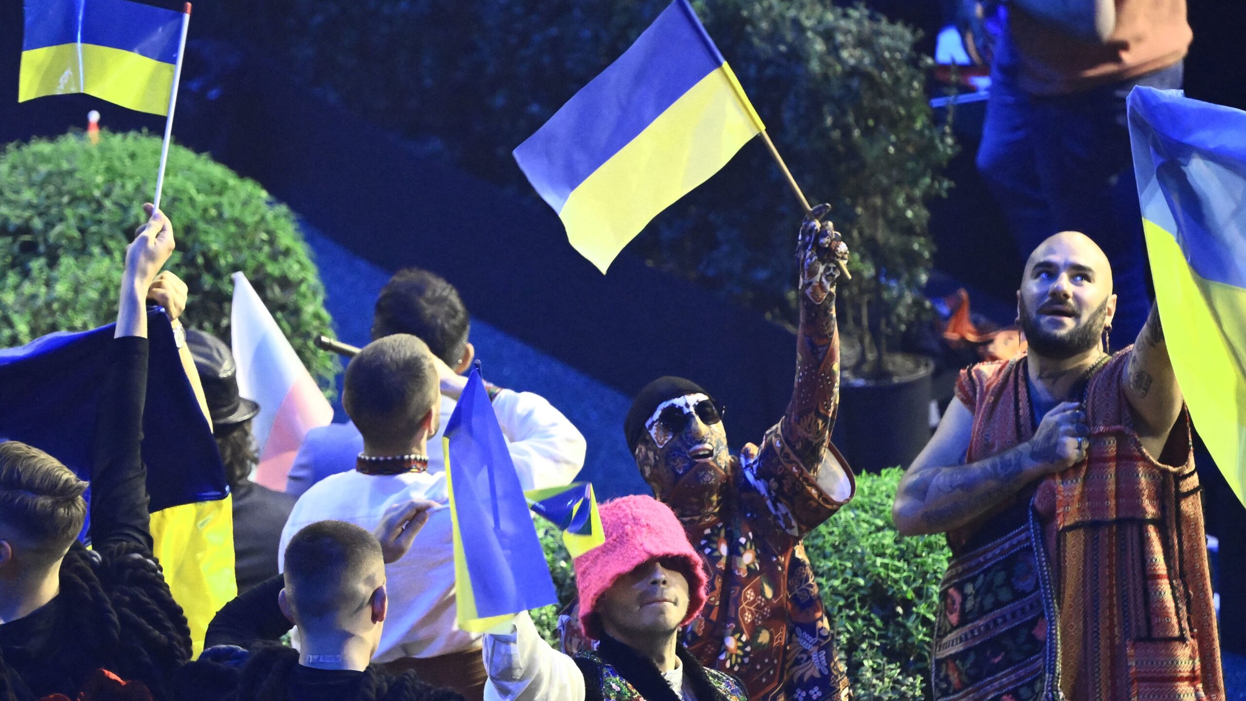 A fanfavorite band from Ukraine advances to the Eurovision grand final