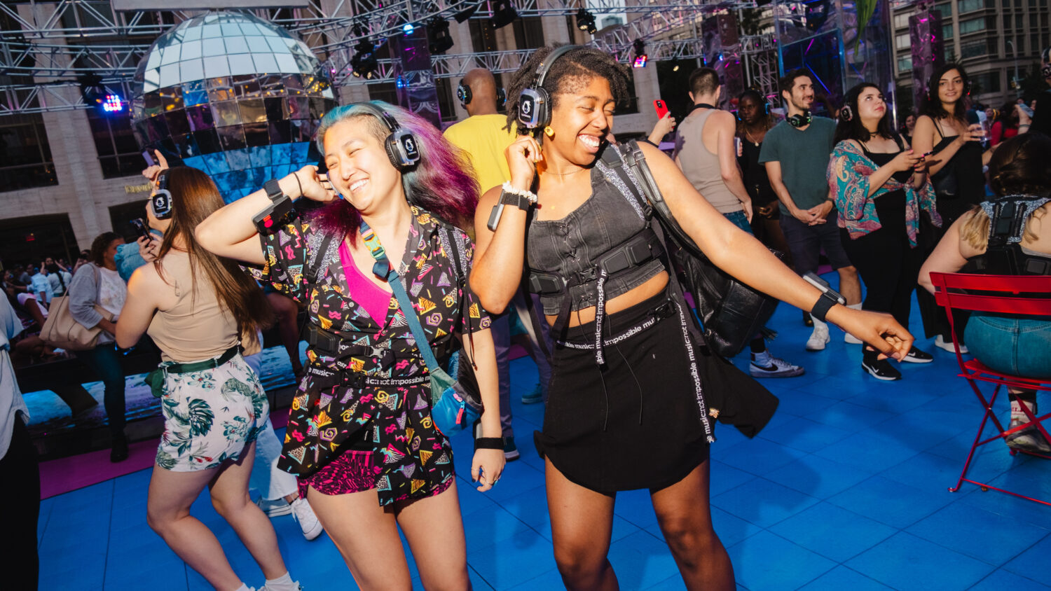 Vibrating haptic suits give deaf people a new way to feel live music | WAMU
