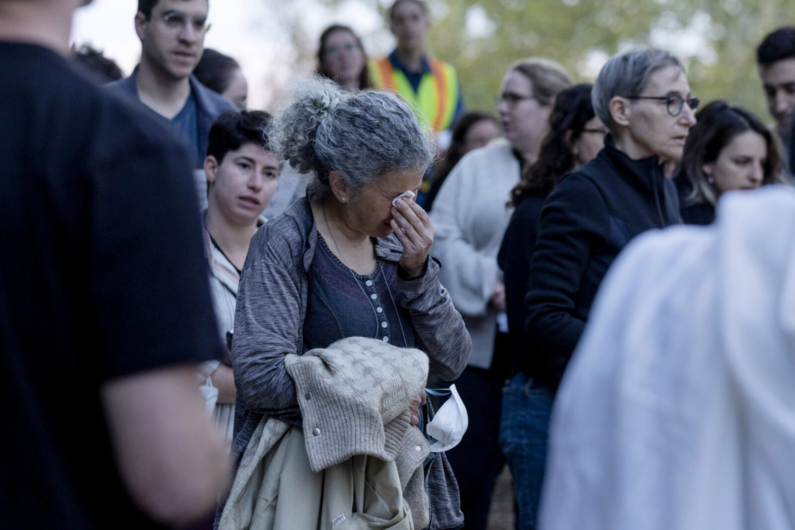 Locals gather in DC at public mourning for Israel and Palestine WAMU