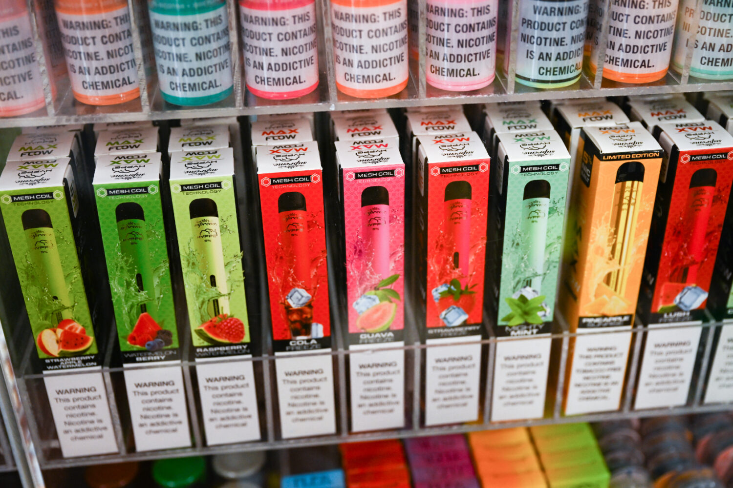 disposable nicotine vapes In Good Health: The latest on vaping regulations Flavor:Strawmelon Limeade Ice tank capacity:2ml VUSE POD PEPPERMINT 18
