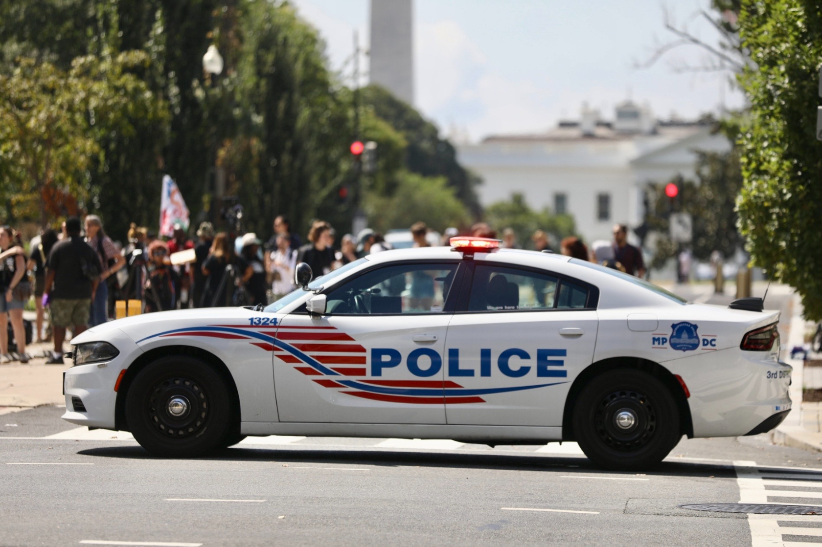 How ICE is working with D.C. police to detain moped delivery drivers
