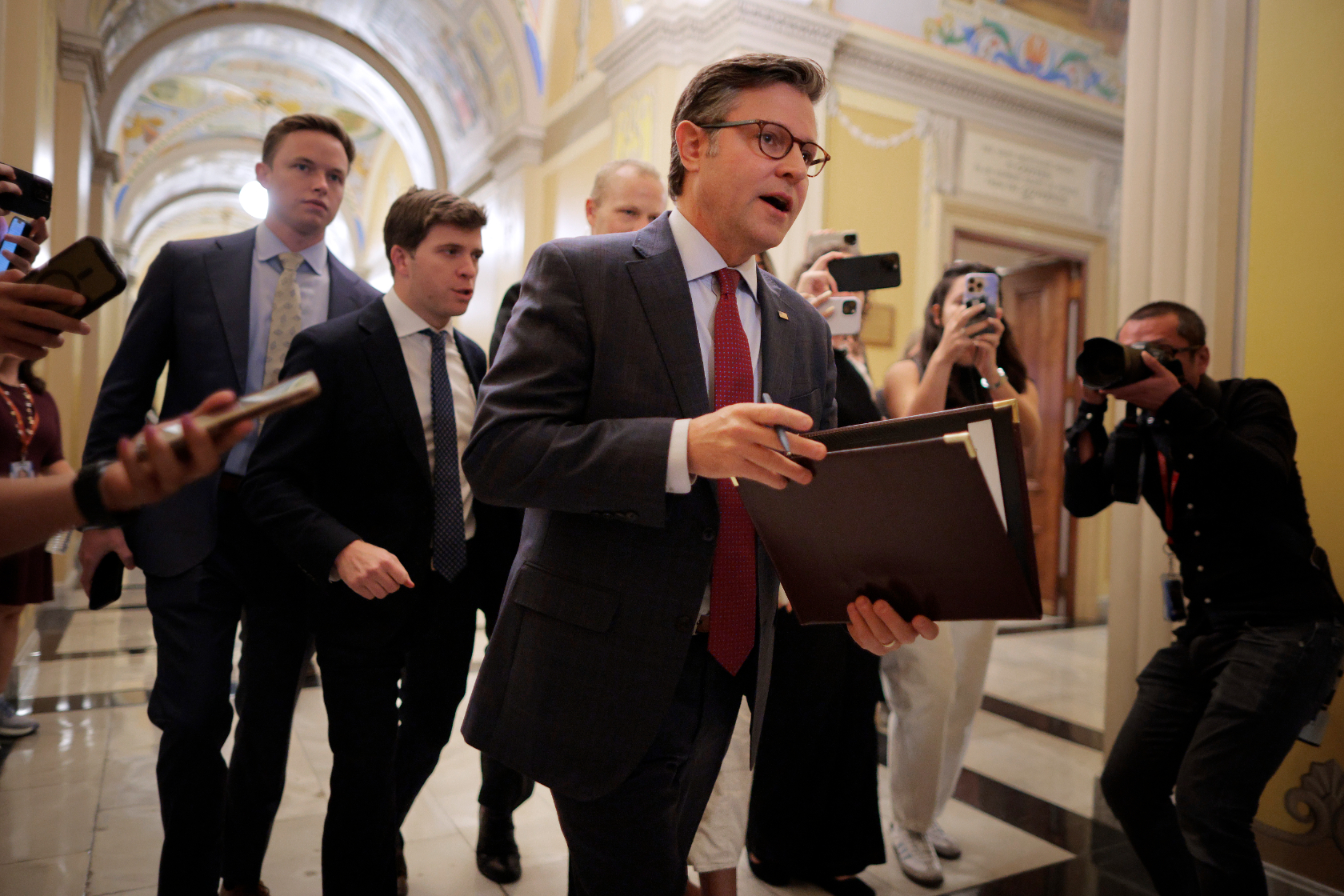 Republicans and Democrats face off ahead of another government shutdown ...