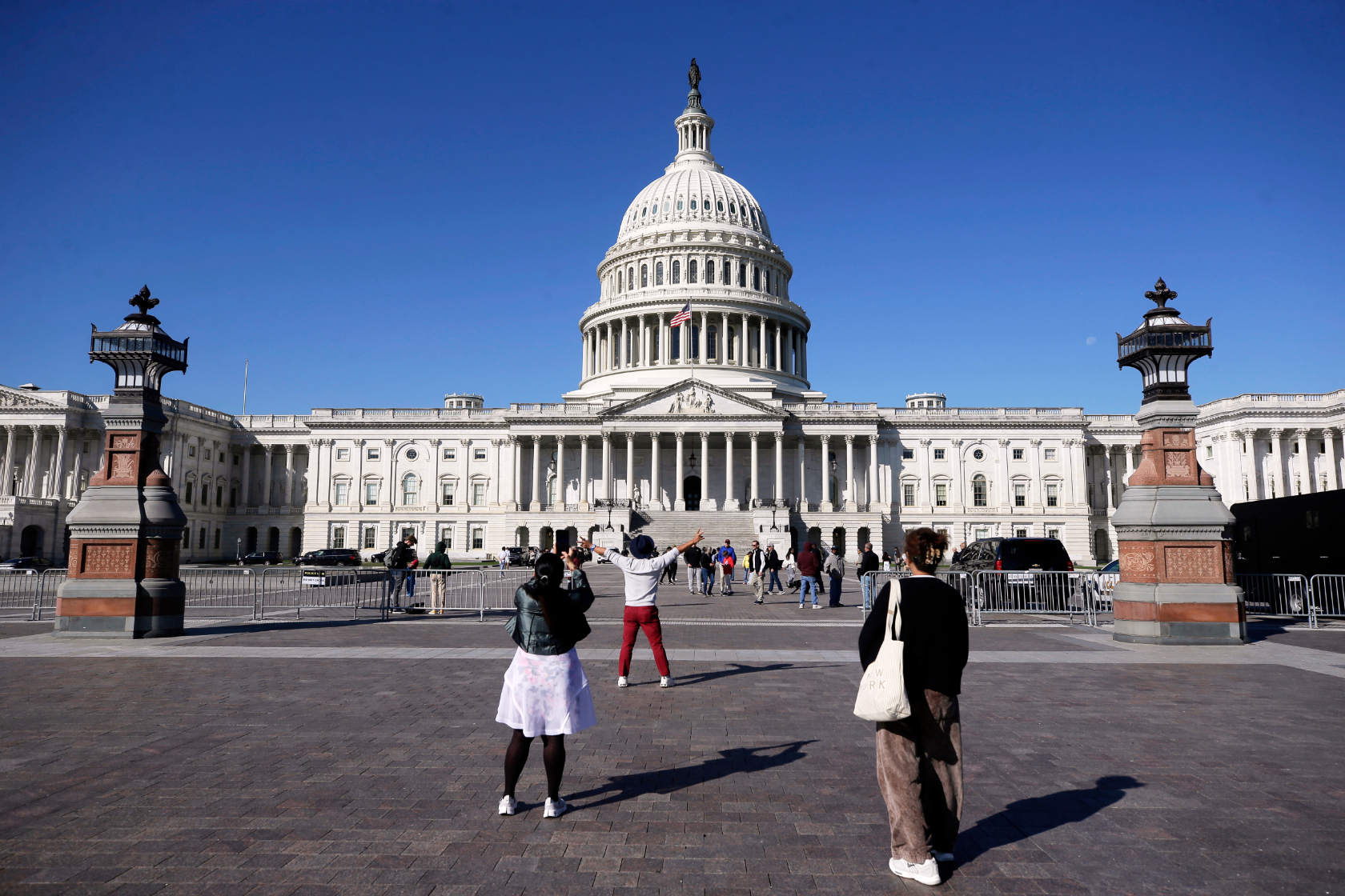 WAMU’s Week Ahead: Shutdown impact on local economy, the future of ‘DNA Alley,’ the 411 on Spotted Lanternflies